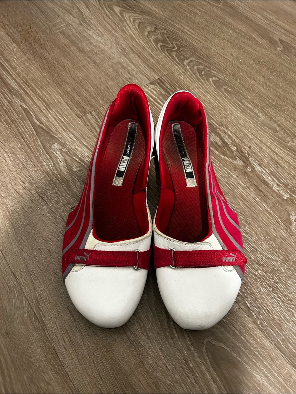 Vintage Puma red & white flats